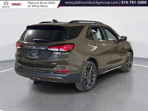 Used 2024 Chevrolet Equinox RS w/ LPO, Floor Liner Package image 4