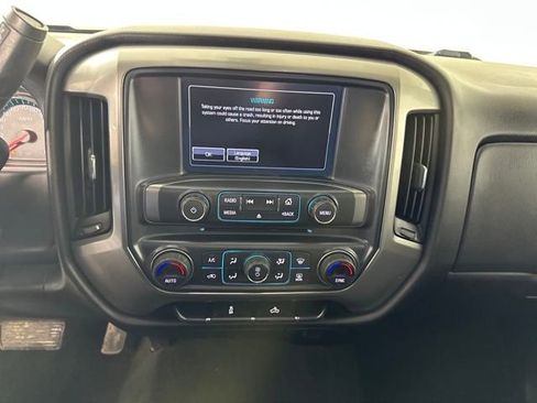 Used 2018 Chevrolet Silverado 1500 LT w/ All Star Edition image 21