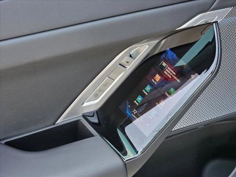 New 2025 BMW 760i xDrive w/ Executive Package image 20