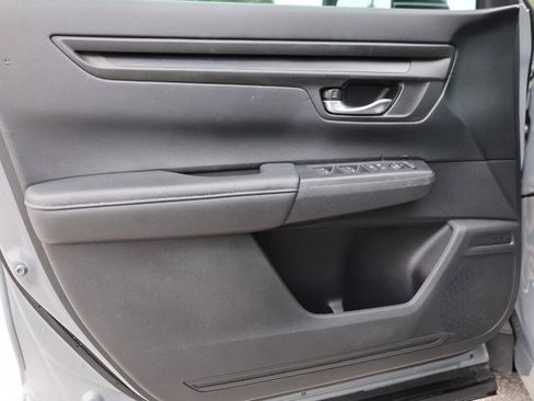 Used 2024 Honda CR-V LX image 12