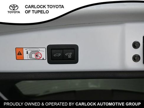 Used 2025 Toyota Corolla Cross XLE w/ Convenience Package image 35