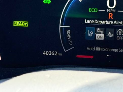 Used 2025 Toyota Camry LE FWD image 19