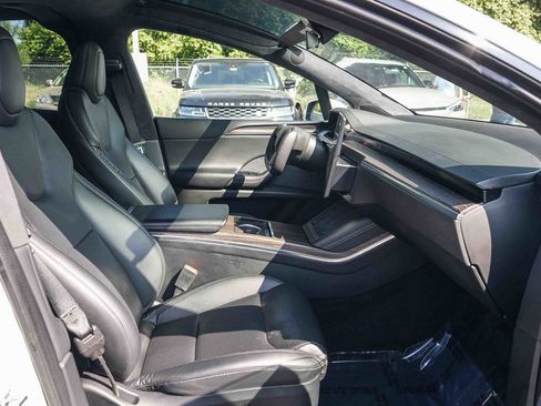 Used 2023 Tesla Model X image 16