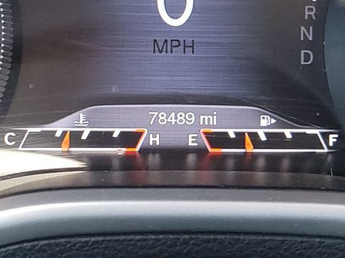 Used 2018 Jeep Cherokee Trailhawk w/ Quick Order Package 27L AWD/4WD image 18