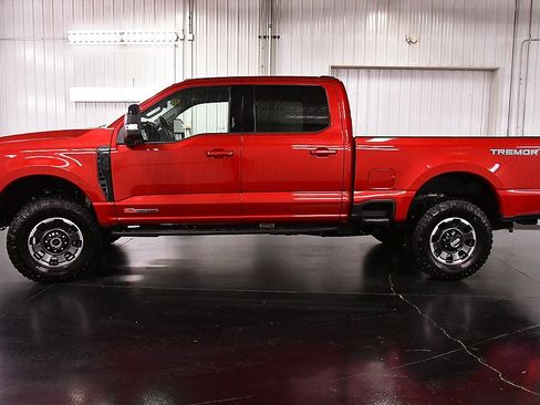 Used 2024 Ford F350 Lariat w/ Lariat Ultimate Package image 4
