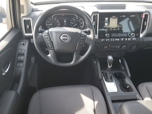 New 2025 Nissan Frontier SV image 9
