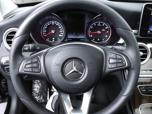 Used 2018 Mercedes-Benz C 300 4MATIC Sedan image 14