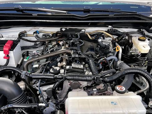 Used 2025 Toyota Tacoma SR5 RWD image 13