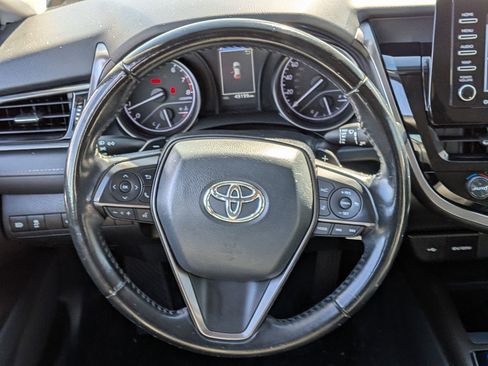 Used 2021 Toyota Camry SE image 12