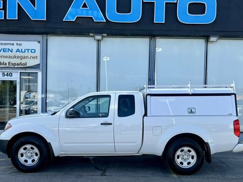 Used 2020 Nissan Frontier S RWD image 2