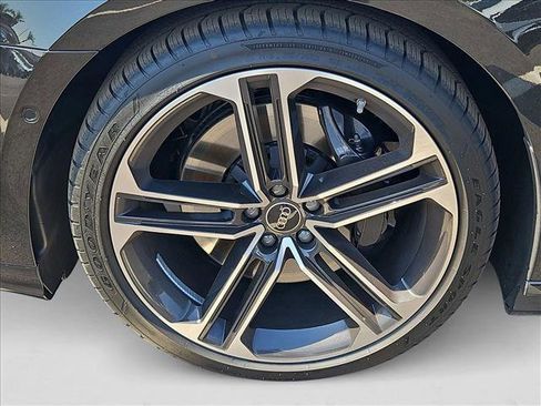 New 2025 Audi A8 L 3.0T image 10