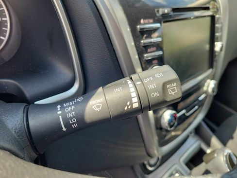 Used 2020 Nissan Murano SV FWD image 25