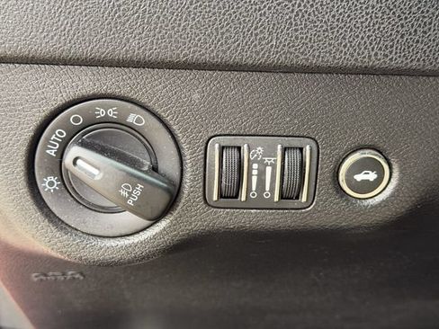 Used 2020 Dodge Charger GT RWD image 7