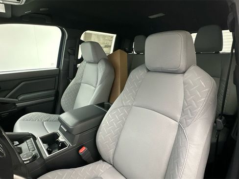 New 2025 Nissan Altima 2.5 SL image 9