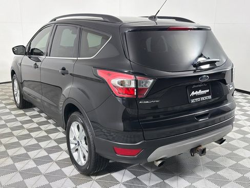 Used 2018 Ford Escape SE image 7