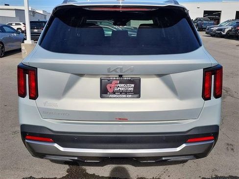 New 2026 Kia Sorento S w/ S Panoramic Sunroof Package image 4