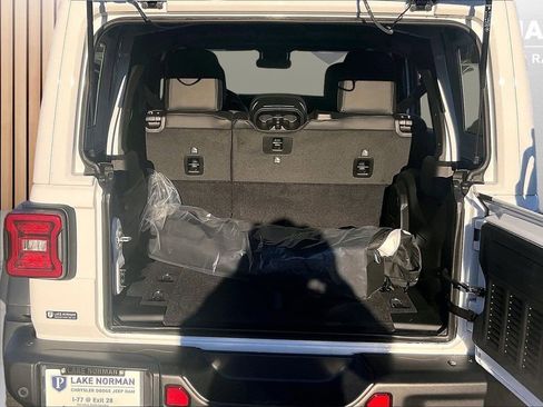 New 2026 Jeep Wrangler Unlimited Rubicon 392 image 24