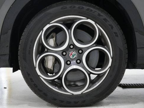 Used 2024 Alfa Romeo Tonale Ti image 10