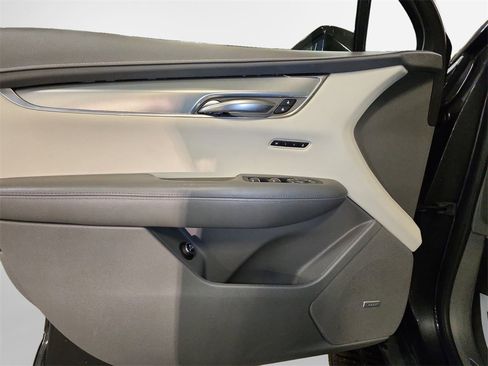 Used 2019 Cadillac XT5 Luxury image 14