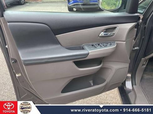 Used 2015 Honda Odyssey EX-L image 18