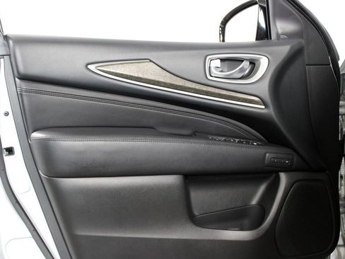 Used 2013 INFINITI JX35 FWD w/ Premium Pkg image 6