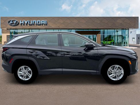 New 2026 Hyundai Tucson SE FWD image 9