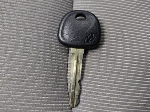 Used 2017 Hyundai Elantra SE FWD image 32