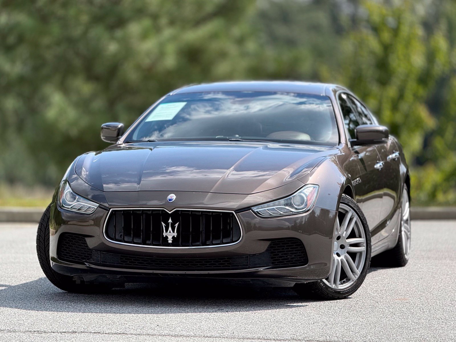 Used 2016 Maserati Ghibli RWD image 2
