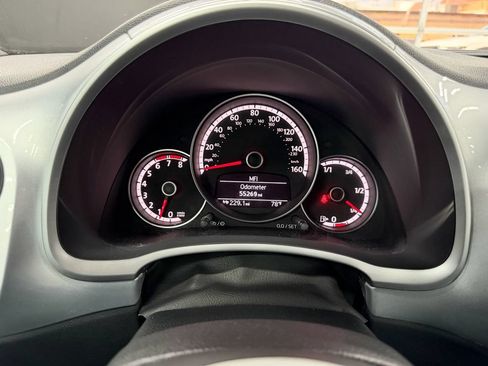 Used 2016 Volkswagen Beetle 1.8T SE FWD image 25