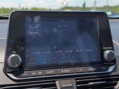 Used 2019 Nissan Altima 2.5 SR w/ SR Premium Package FWD image 17