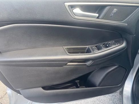 Used 2022 Ford Edge SEL AWD/4WD image 11