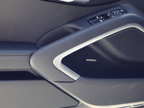 Certified 2025 Porsche 718 Cayman S RWD image 14