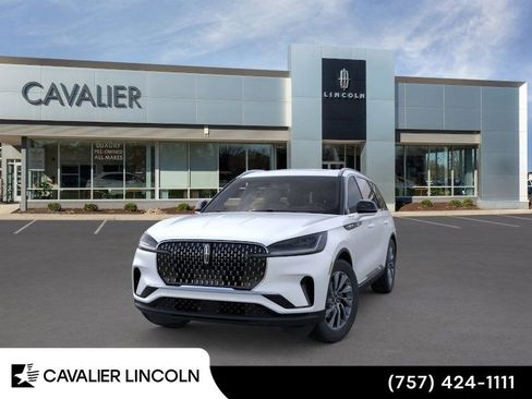 Used 2025 Lincoln Aviator AWD w/ Equipment Group 101A image 2