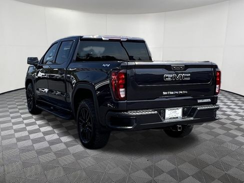 Used 2022 GMC Sierra 1500 Elevation w/ LPO, Elevation Black Package AWD/4WD image 4