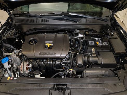 Used 2023 Kia Forte GT-Line w/ GT-Line Premium Package image 18