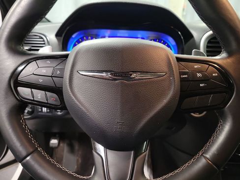 Used 2017 Chrysler 300 S w/ 300S Premium Group image 19