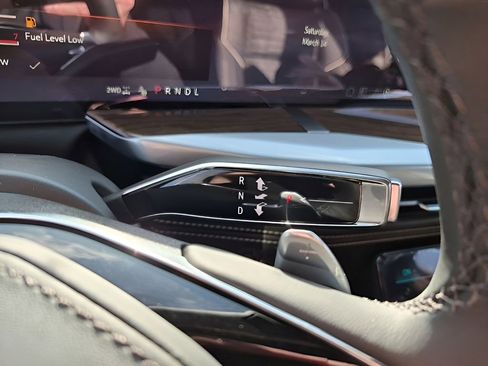 New 2026 Cadillac Escalade ESV Platinum Sport w/ LPO, ONYX Package image 34