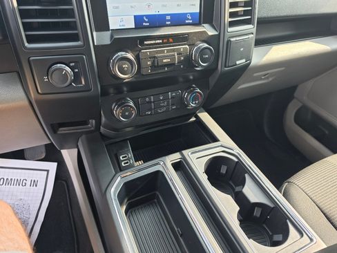Used 2020 Ford F150 XL w/ Equipment Group 101A Mid RWD image 11