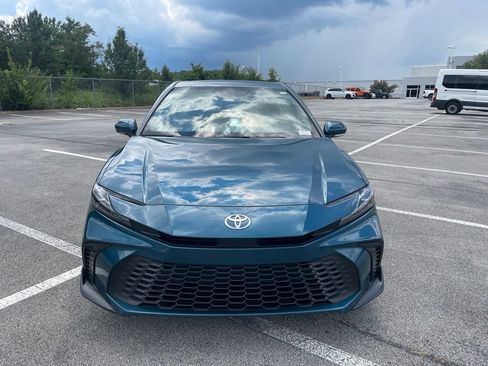 Used 2026 Toyota Camry SE w/ Convenience Package FWD image 7