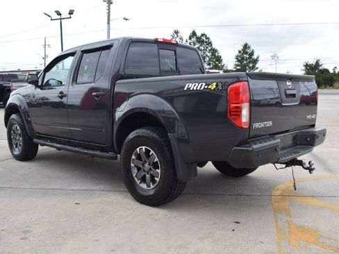 Used 2015 Nissan Frontier PRO-4X image 6