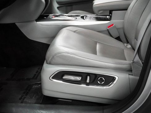 Used 2020 Acura MDX SH-AWD w/ Technology Package image 11