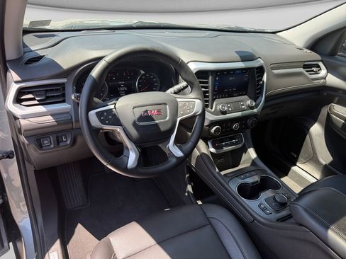 Used 2023 GMC Acadia SLT FWD image 10