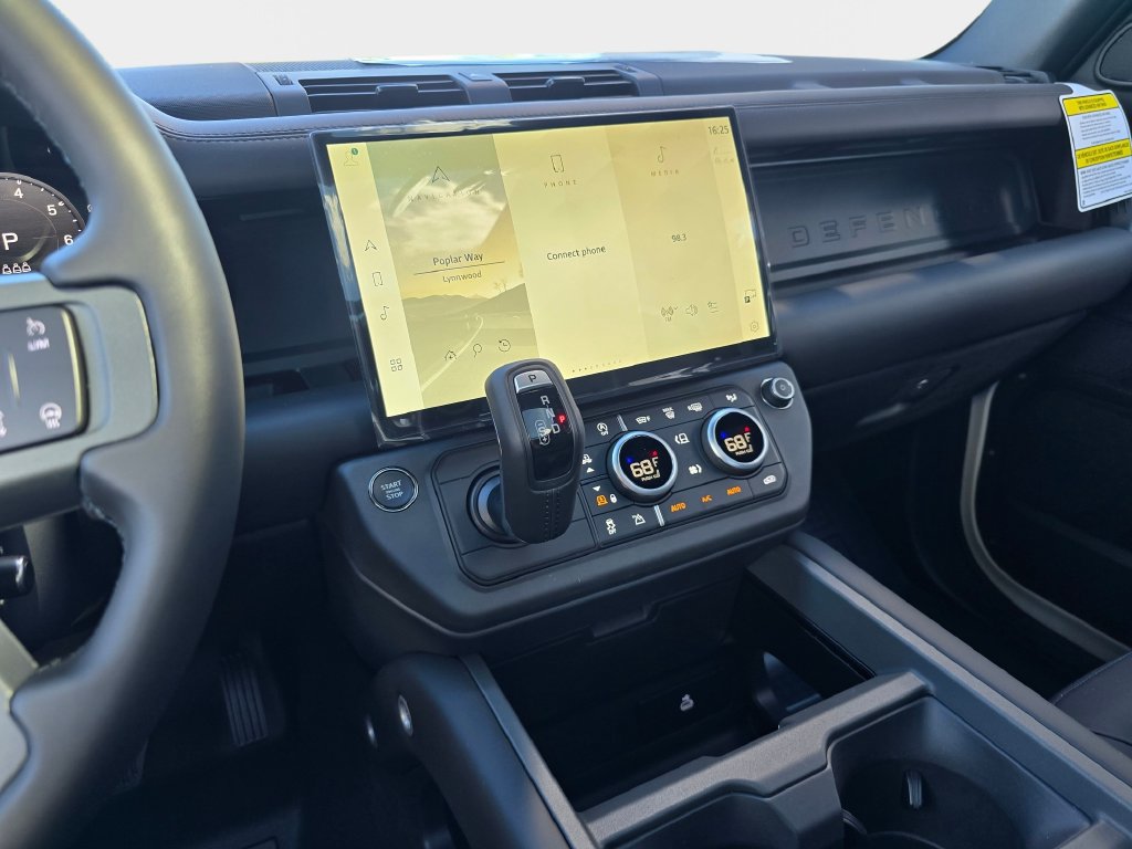 New 2026 Land Rover Defender 110 X-Dynamic SE AWD/4WD image 20