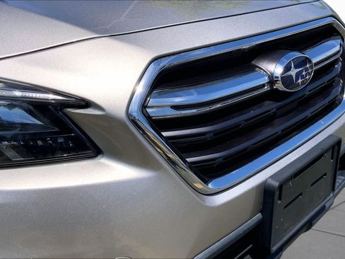 Used 2018 Subaru Outback 2.5i Limited AWD/4WD image 30