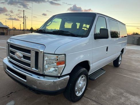 Used 2014 Ford E-350 and Econoline 350 XL w/ Power Windows & Locks Group RWD image 2