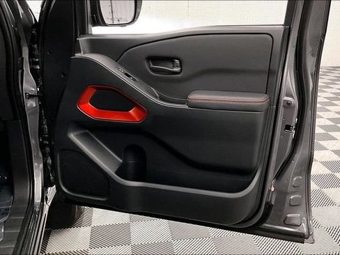 New 2026 Nissan Frontier PRO-4X w/ Pro-4x Convenience Package AWD/4WD image 38