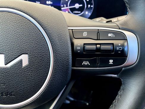 Used 2024 Kia Sportage SX FWD image 7