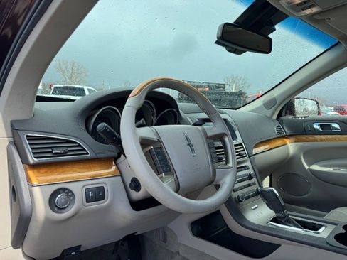 Used 2011 Lincoln MKT AWD w/ Elite Pkg image 14
