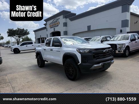 Used 2024 Chevrolet Colorado Trail Boss AWD/4WD image 1