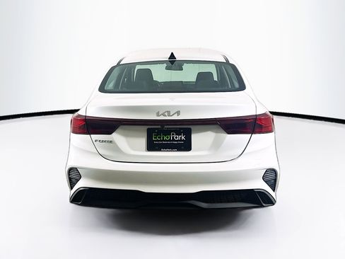 Used 2024 Kia Forte LXS image 7